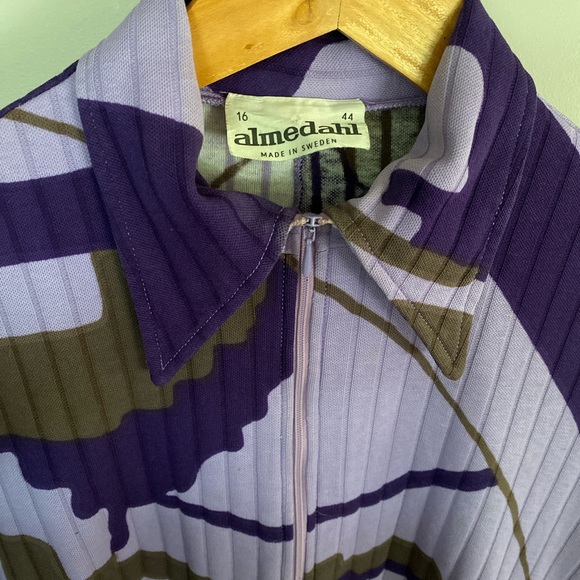 SOLD Vintage abstract long sleeve mini dress - Picture 2 of 3